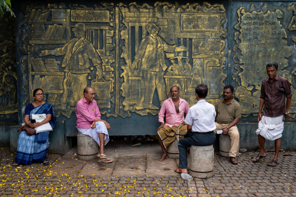 Mural depicting characters from S.K. Pottekkatt's Oru Theruvinte Katha (The Story of a Street), published in 1960.