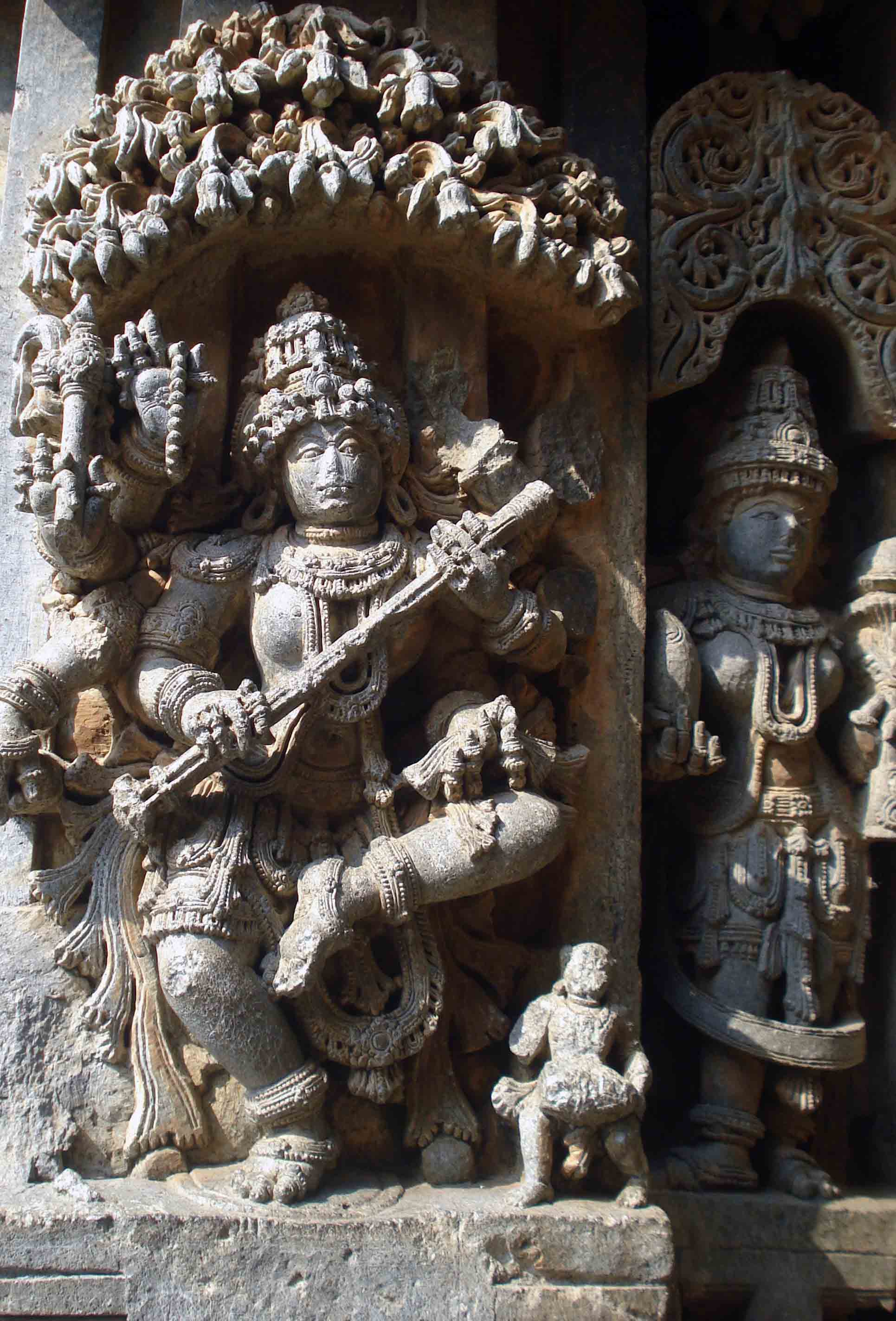 Ghungroos Worn By Temple Sculptures | Sahapedia