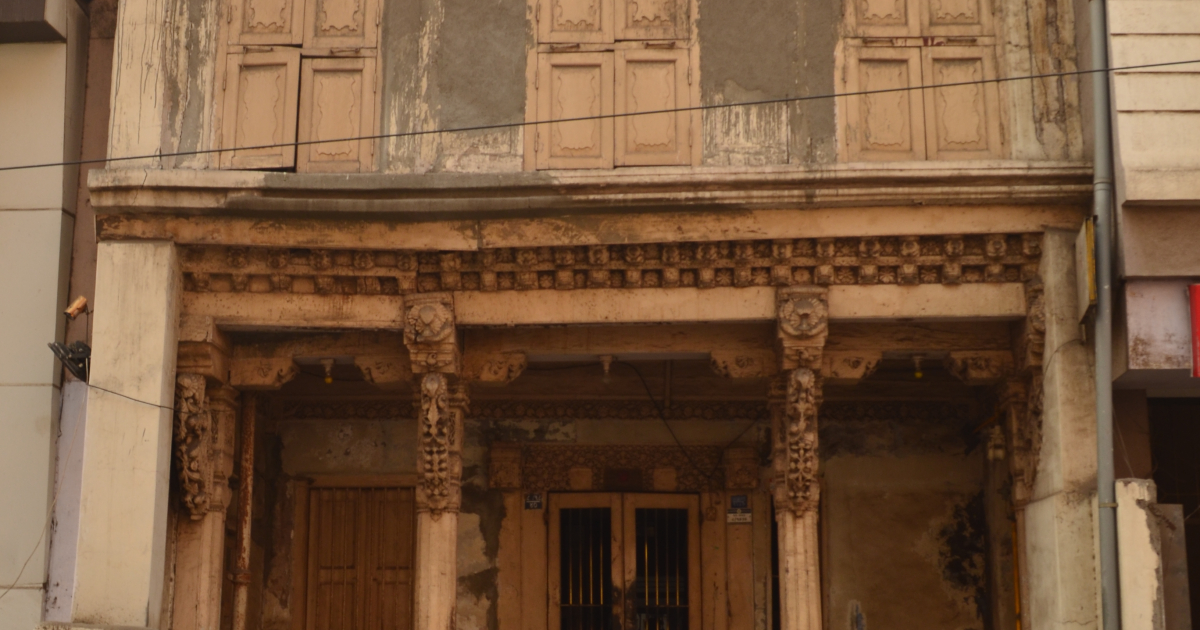 The Architecture of Houses in Deputy no Khancho, Old Surat | Sahapedia