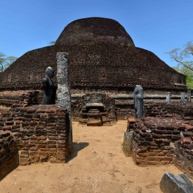 This dagoba was built by Queen Rupavati, consort of King Parakramabahu the Great, in the twelfth century CE.
