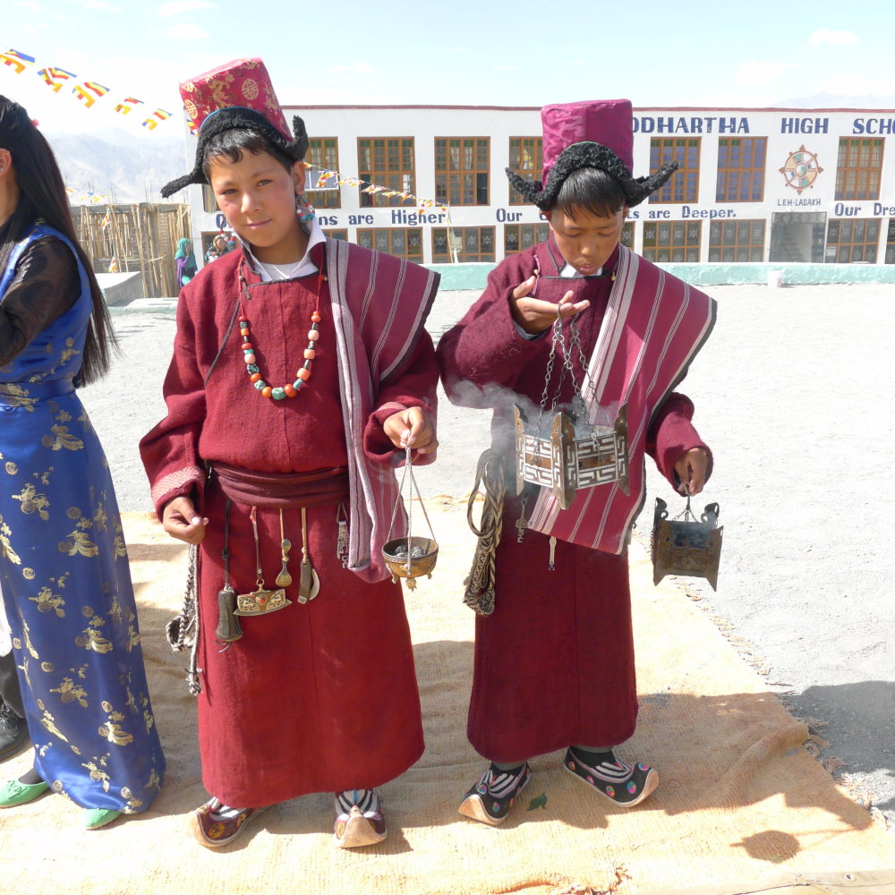 Ladakhi Dress and Costumes | Sahapedia