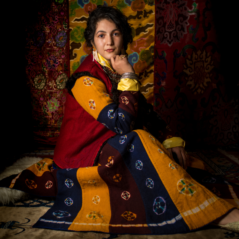 Devendra Singh Blog: Traditional Dress of Jammu Kashmir and Ladakh